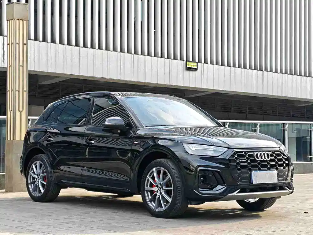 Audi Q5L 2023 — фото 3