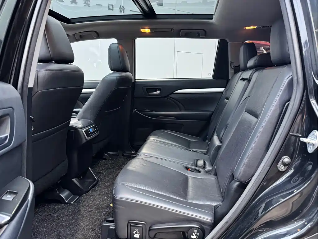 Toyota Highlander 2019 — фото 10