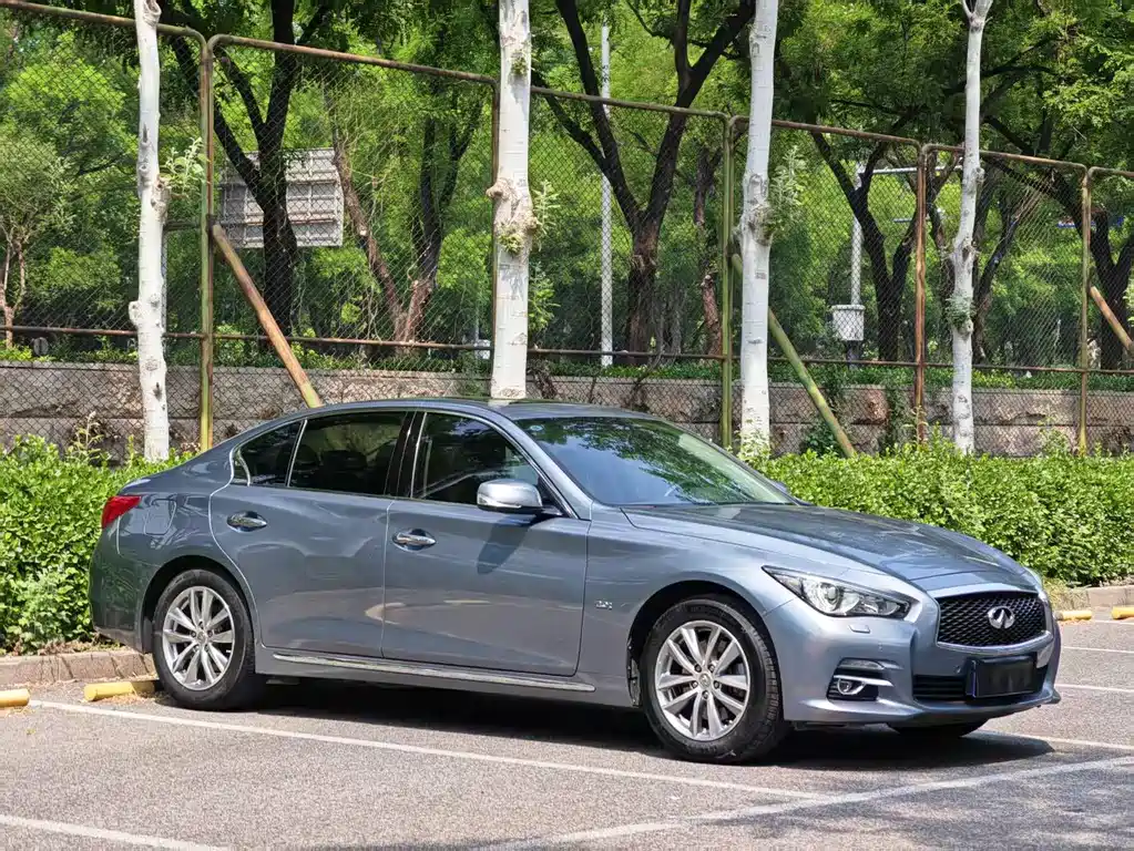Infiniti Q50L 2015 — фото 3
