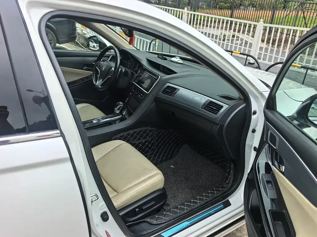 Honda Spirior 2016 — фото 15