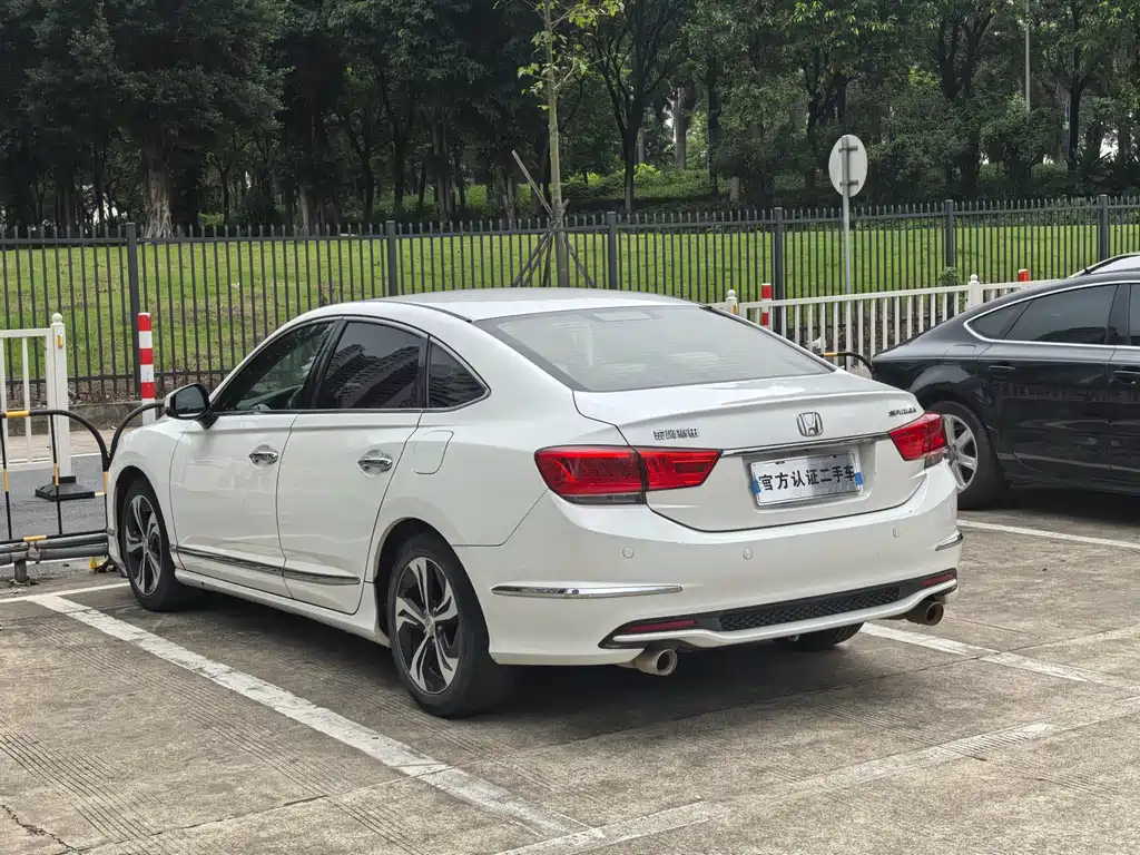 Honda Spirior 2016 — фото 20