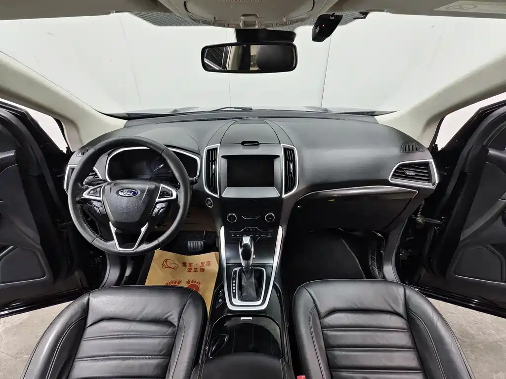 Ford Edge 2017 — фото 9