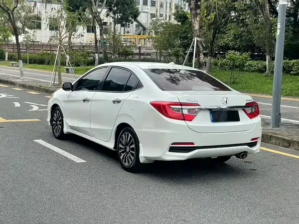 Honda Crider 2015