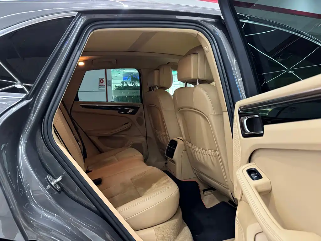 Porsche Macan 2015 — фото 9
