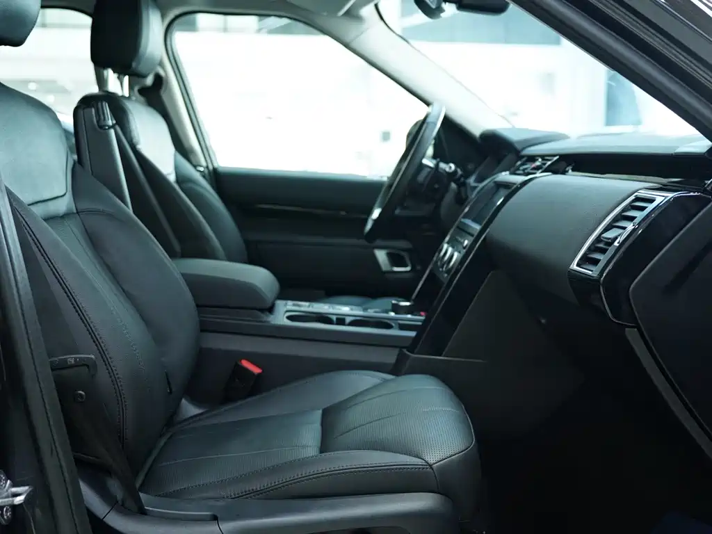 Land Rover Discovery 2020 — фото 11