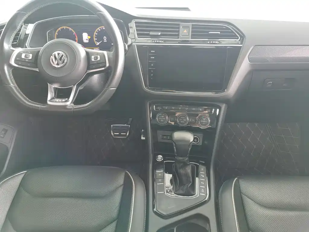 Volkswagen Tiguan L 2019 — фото 10