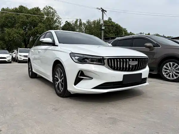 Geely Emgrand 2025