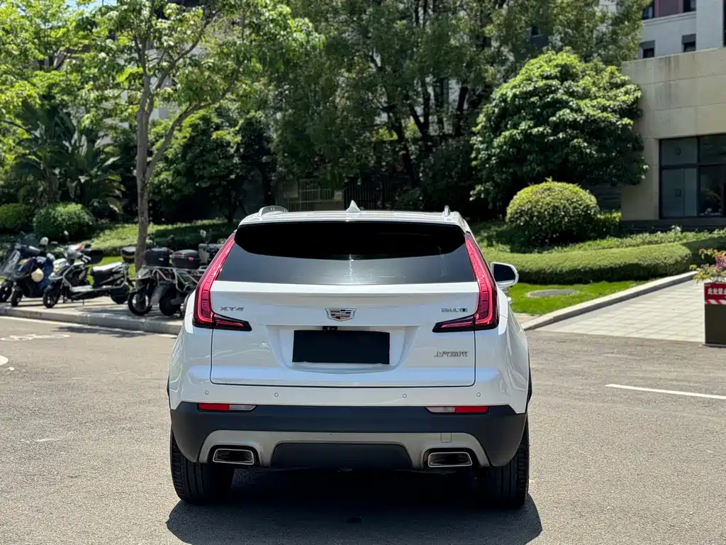 Cadillac XT4 2021 — фото 16