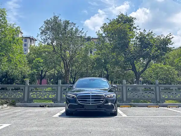 Mercedes-Benz S-Class 2024