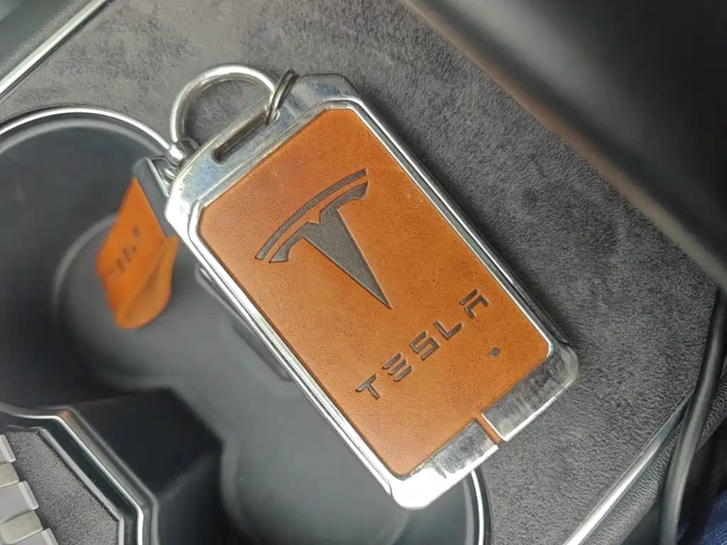 Tesla Model 3 2020 — фото 9