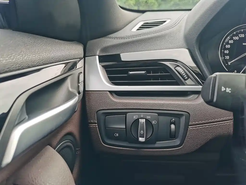 BMW X2 2020 — фото 16