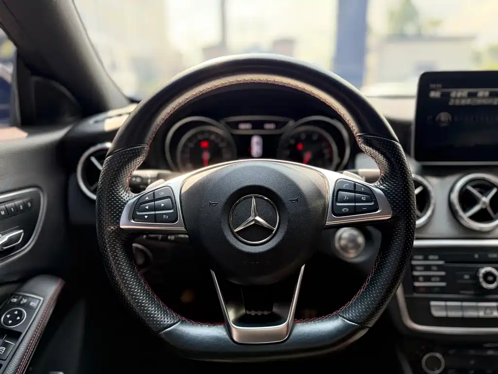 Mercedes-Benz CLA 2017 — фото 19