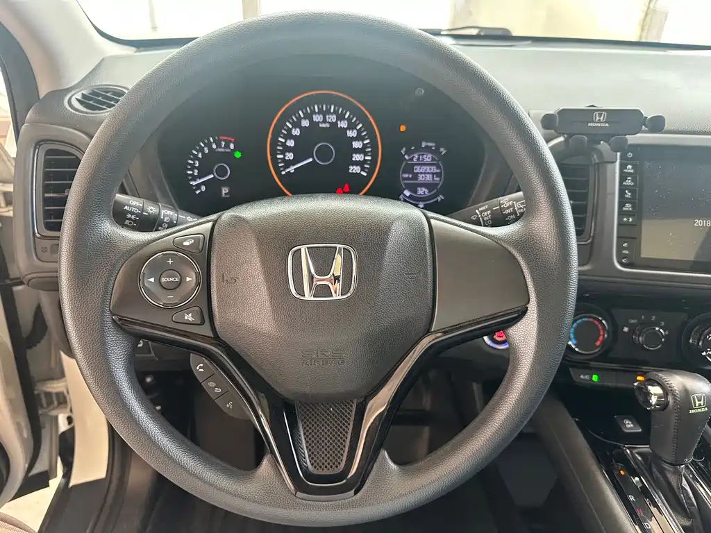 Honda Vezel 2021 — фото 10