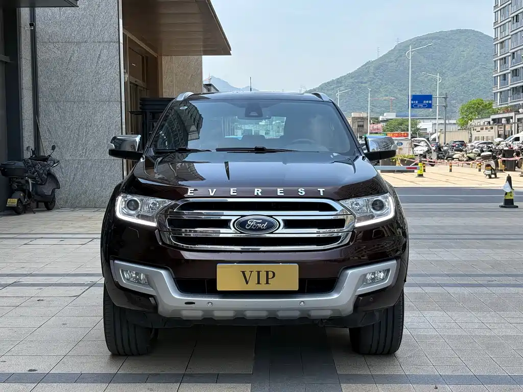 Ford Everest 2018 — фото 2