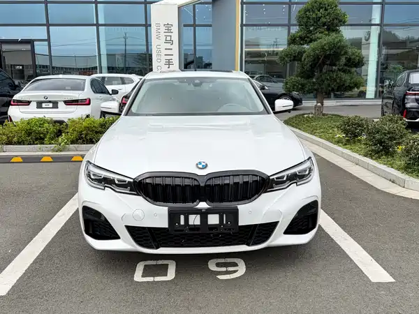 BMW 3 Series 2022
