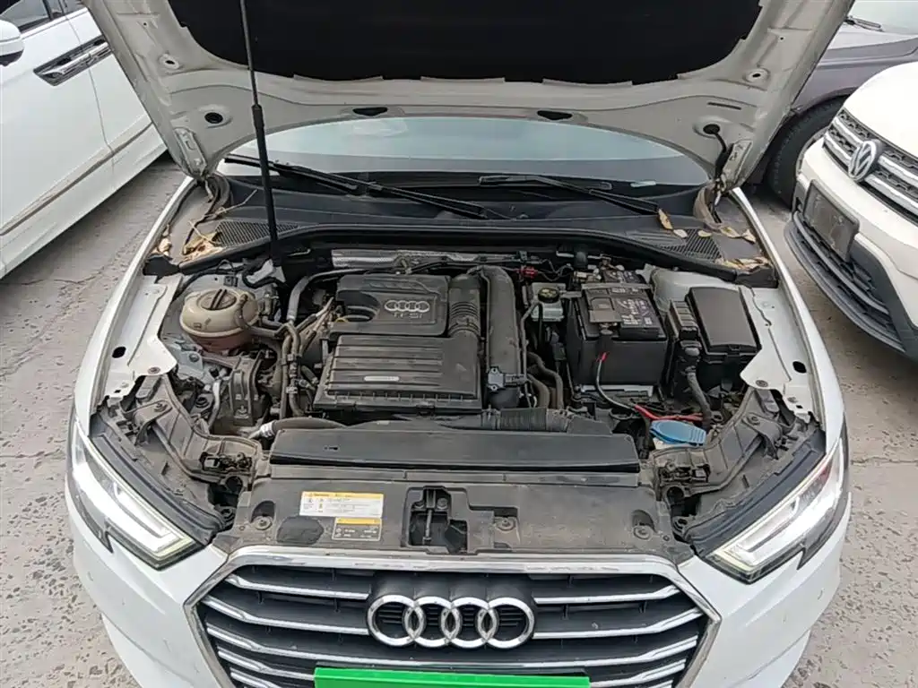 Audi A3 2018 — фото 20