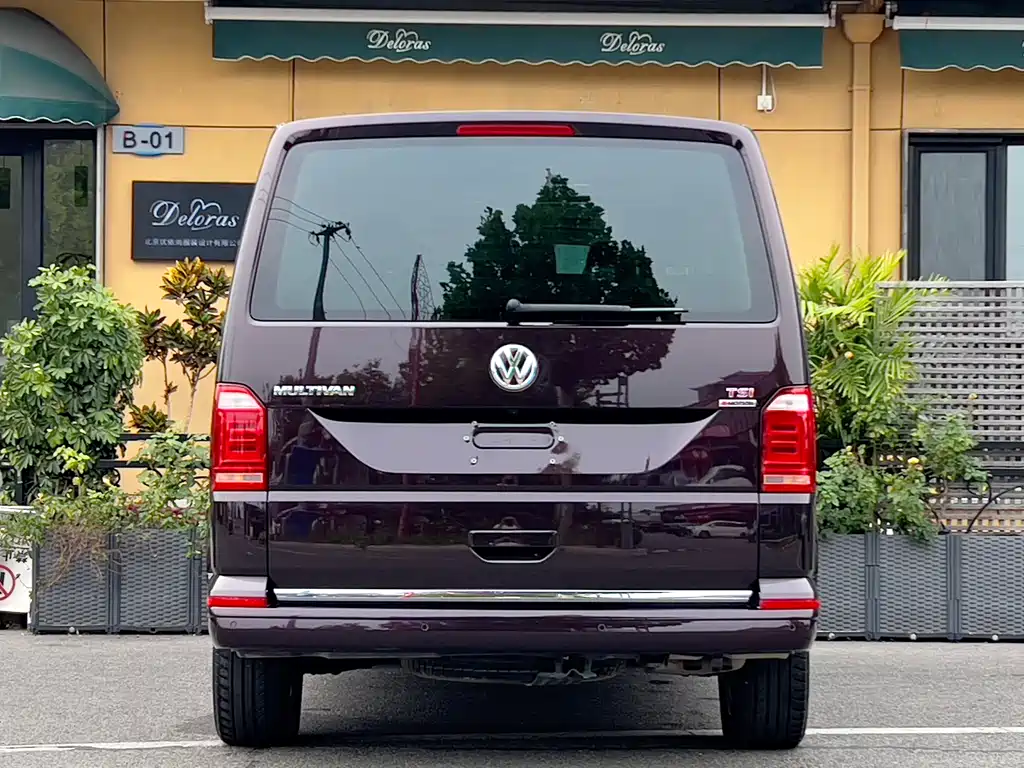 Volkswagen Multivan 2017 — фото 5