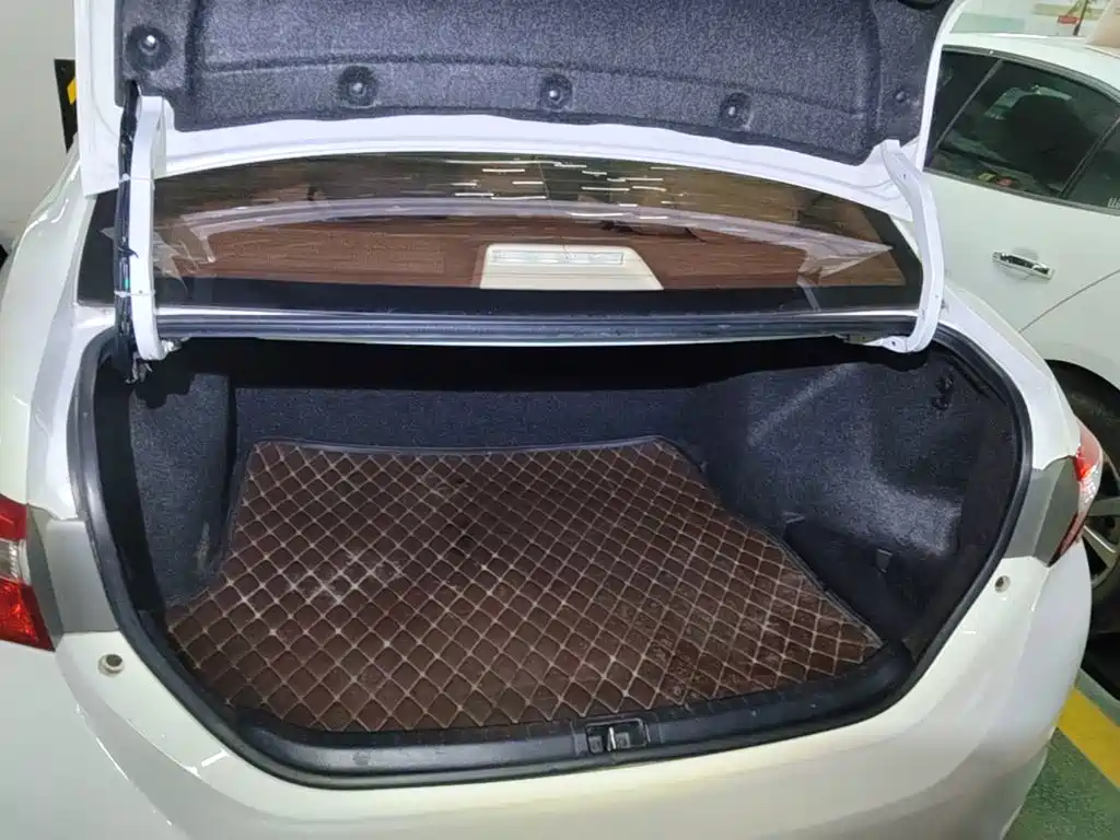 Toyota Corolla 2016 — фото 19