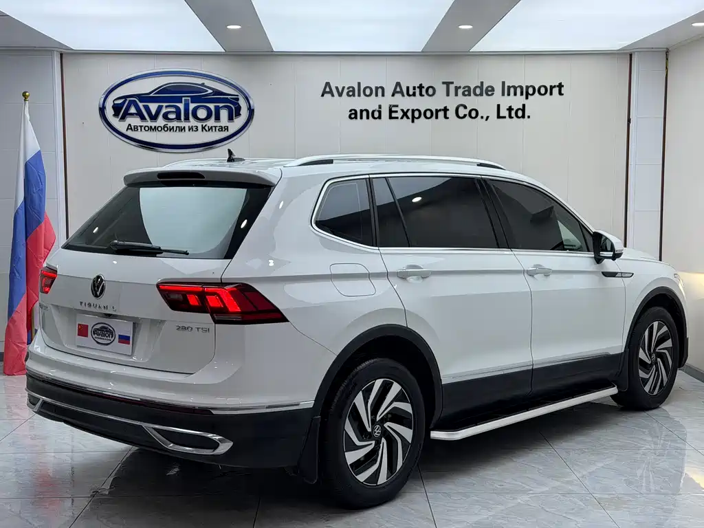 Volkswagen Tiguan L 2023 — фото 4