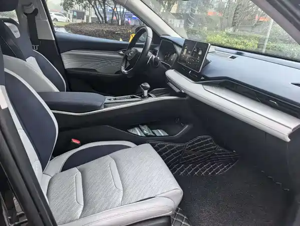 Geely Xingrui 2020
