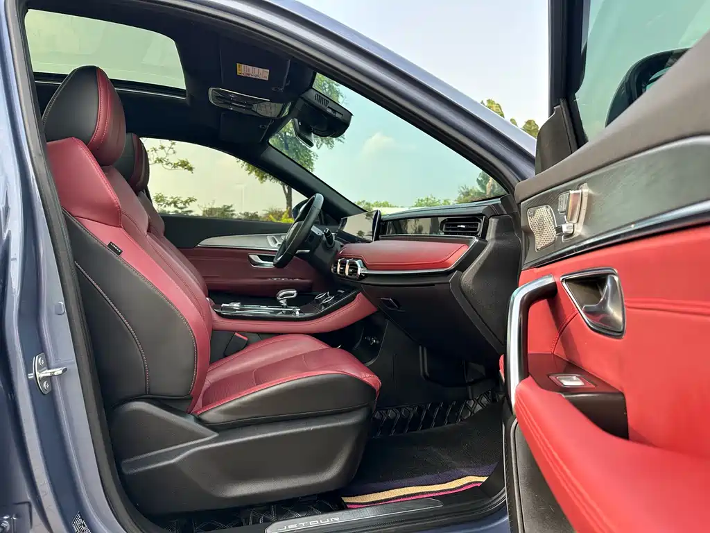 Jetour X70 PLUS 2022 — фото 13