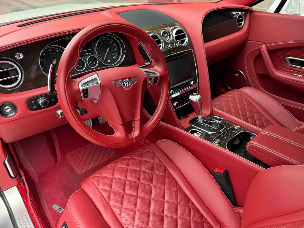 Bentley Continental 2017 — фото 5