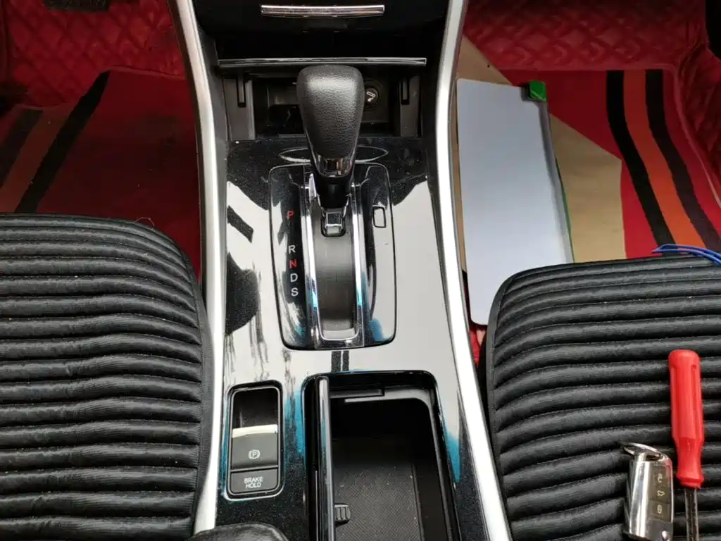 Honda Accord 2018 — фото 14