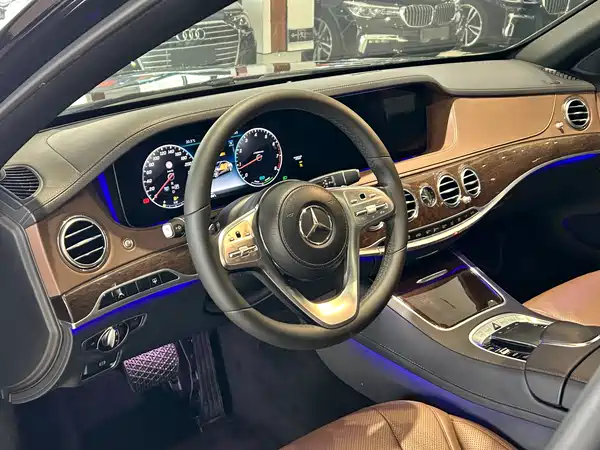 Mercedes-Benz S-Class 2020
