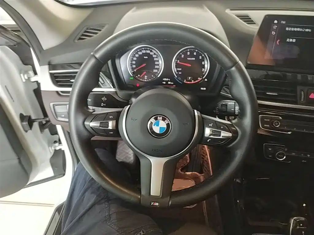 BMW X1 2020 — фото 11