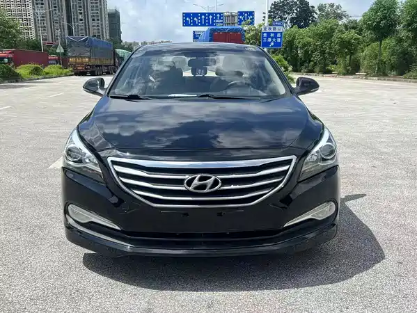Hyundai Mistra 2014