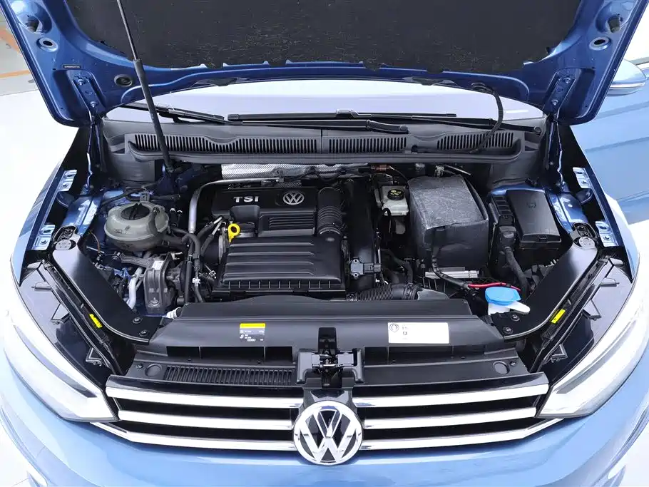 Volkswagen Touran 2016 — фото 10