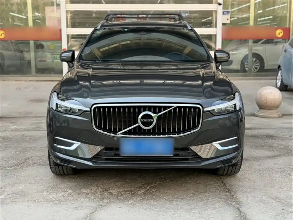 Volvo XC60 2021 — фото 6