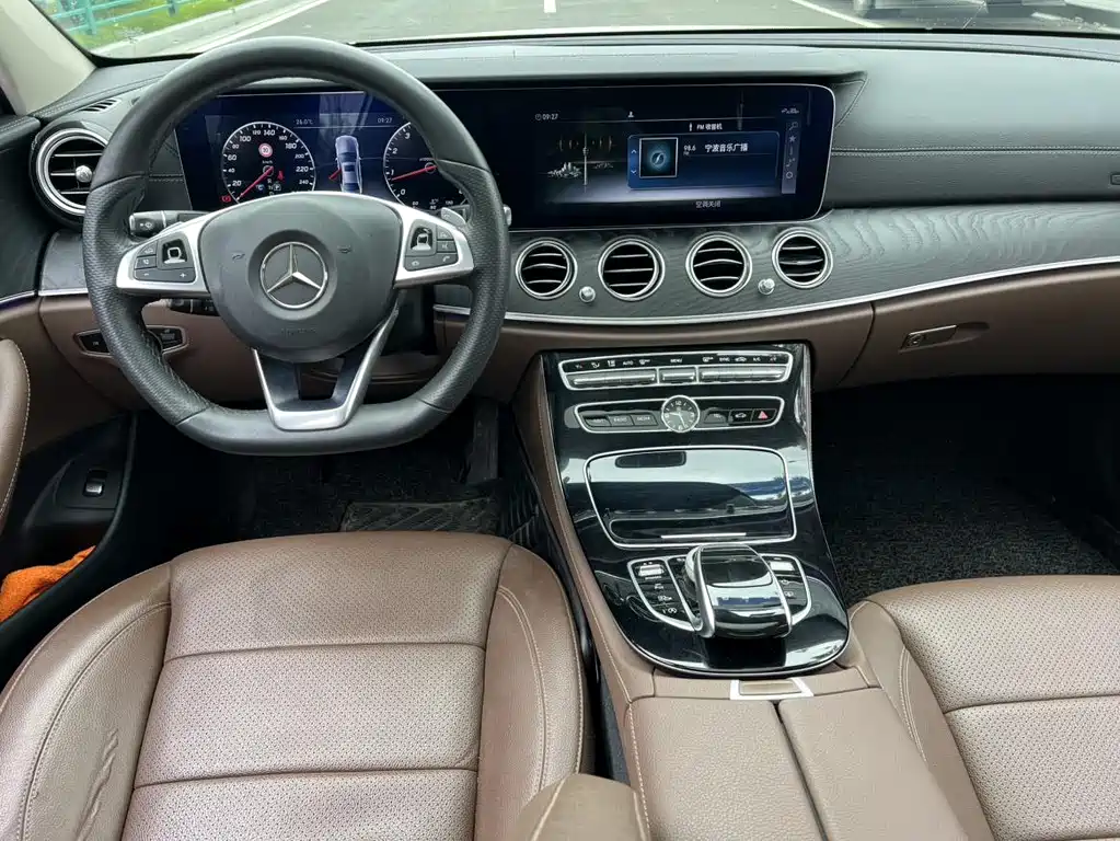 Mercedes-Benz E-Class 2017 — фото 8