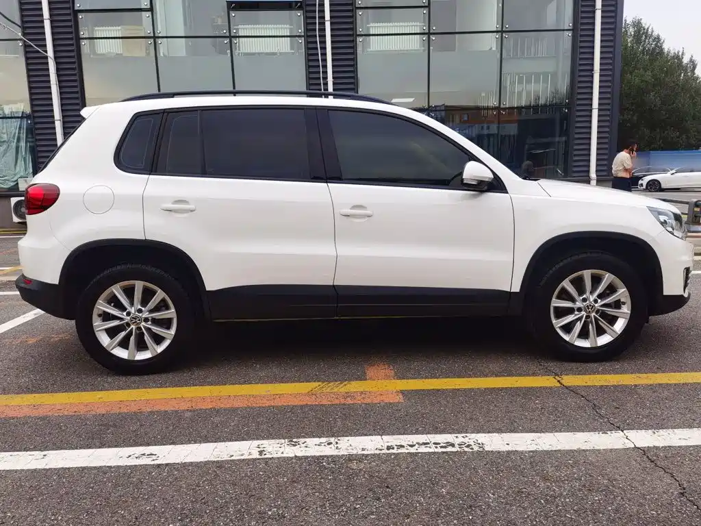 Volkswagen Tiguan 2017 — фото 4