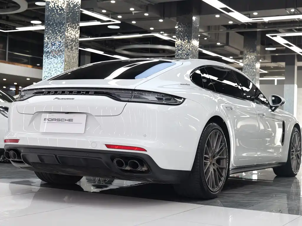 Porsche Panamera 2023 — фото 14
