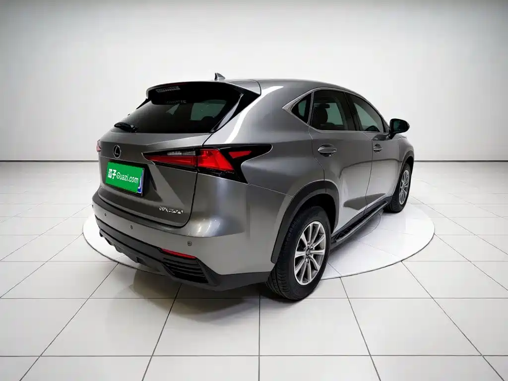 Lexus NX 2021