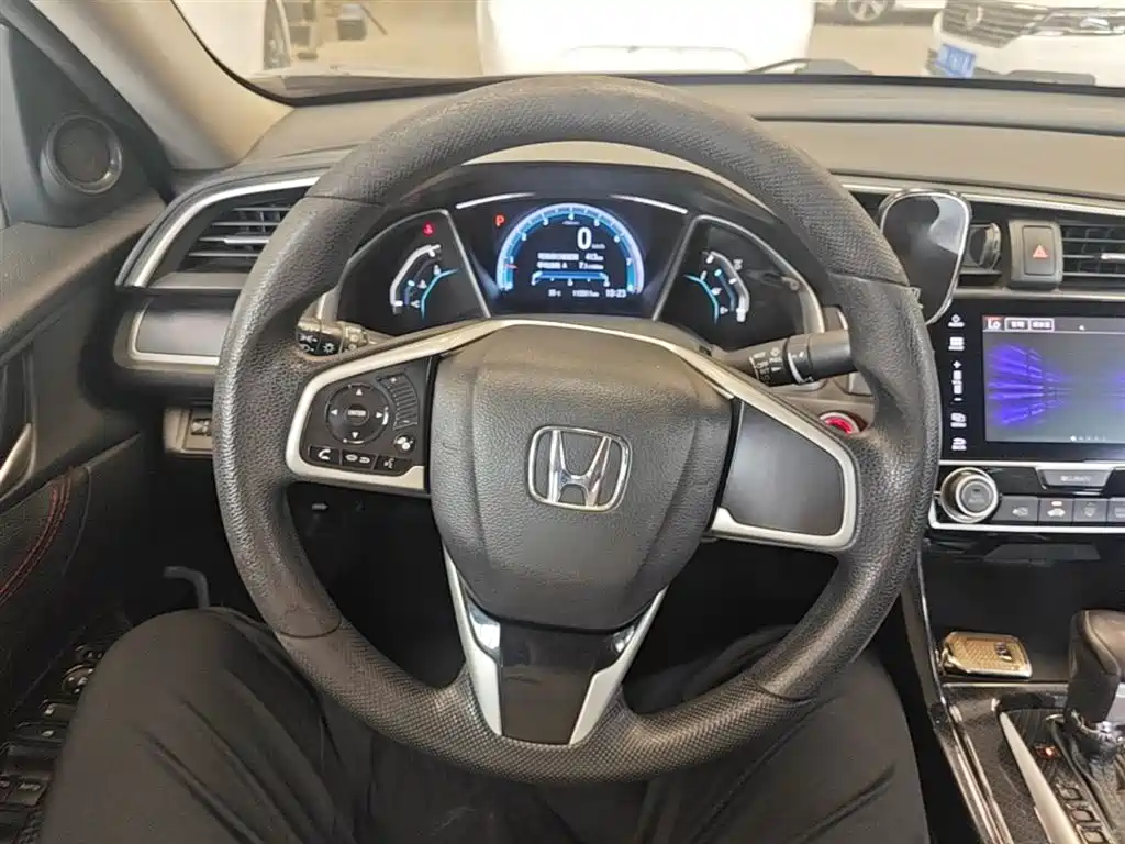 Honda Civic 2016 — фото 11