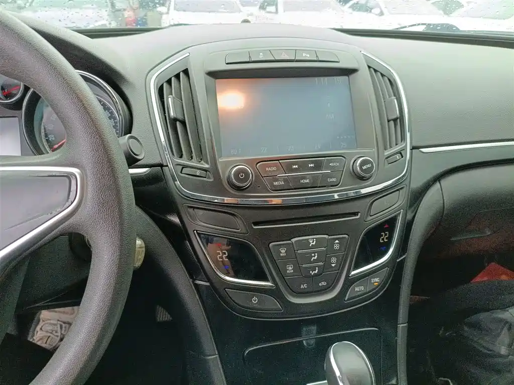 Buick Regal 2015 — фото 13