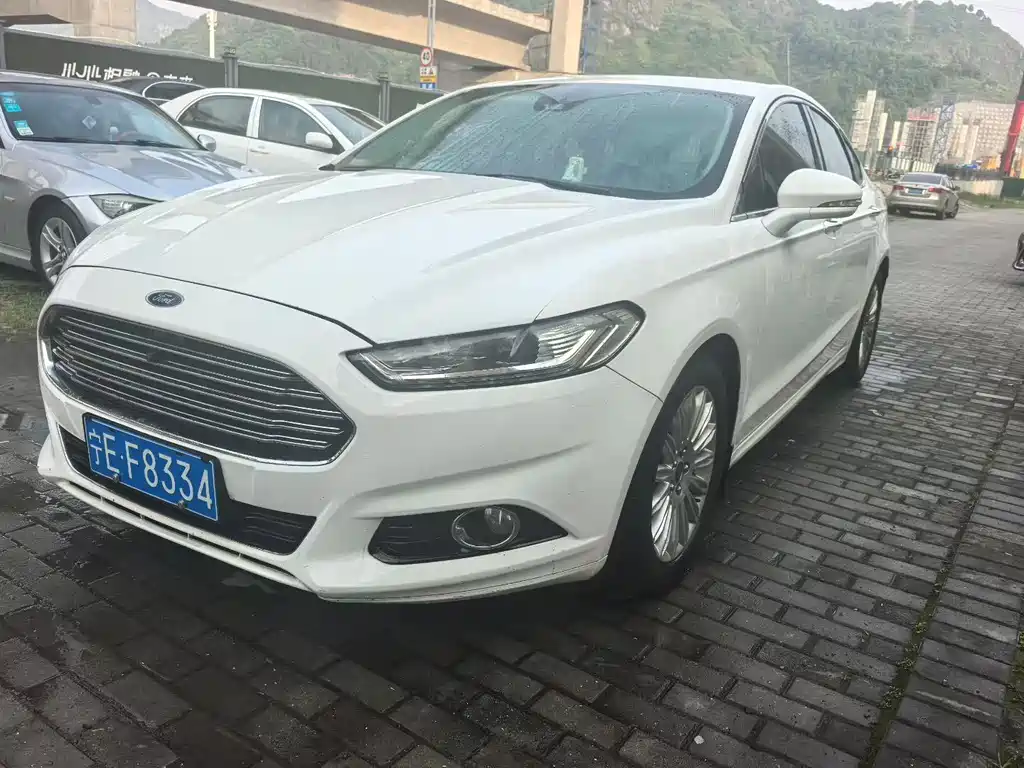 Ford Mondeo 2014 — фото 3