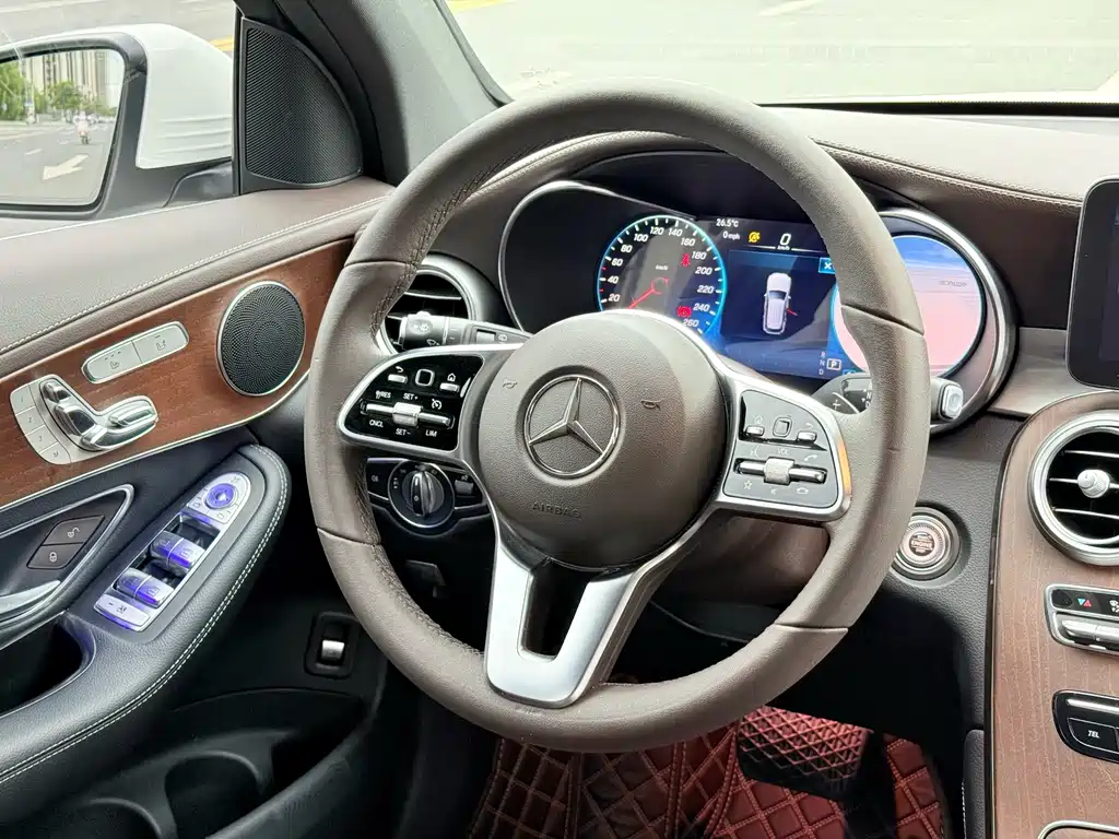 Mercedes-Benz GLC 2021