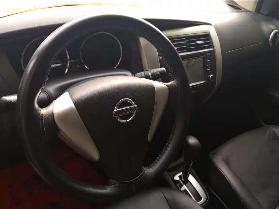 Nissan Livina 2015 — фото 12