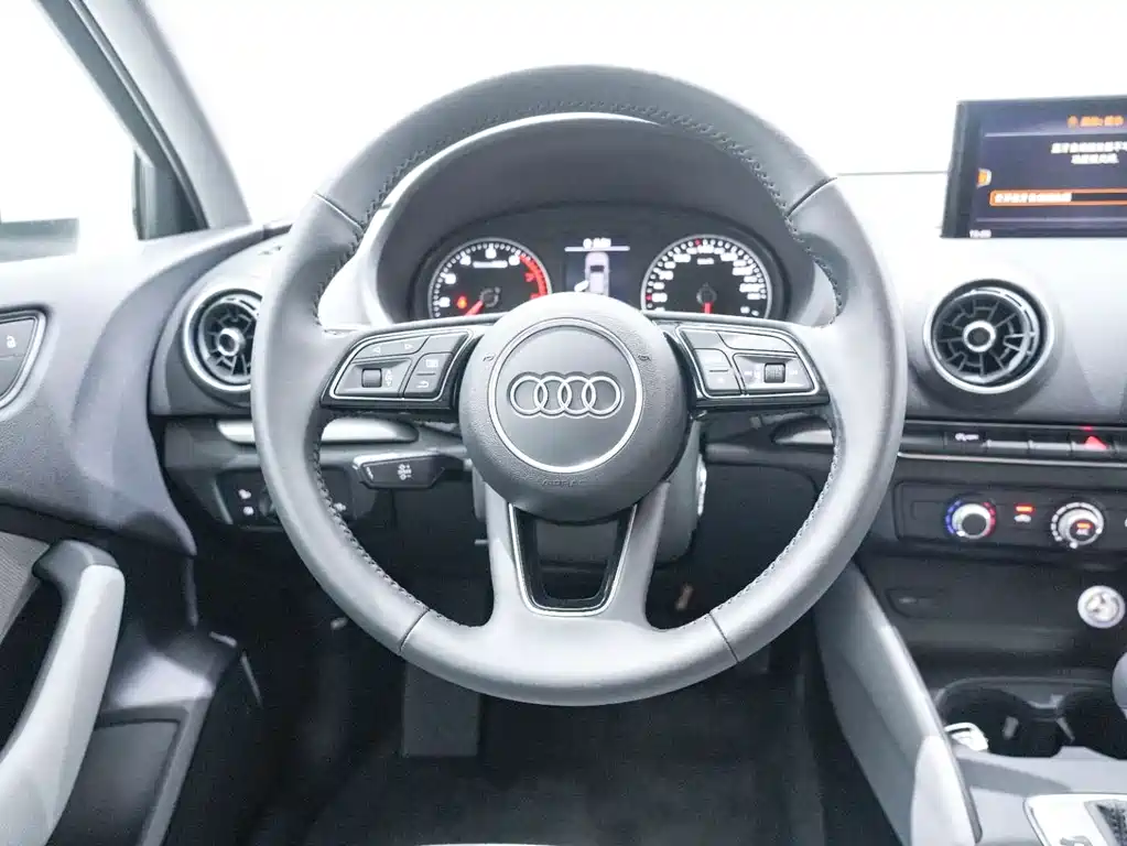 Audi A3 2020 — фото 19