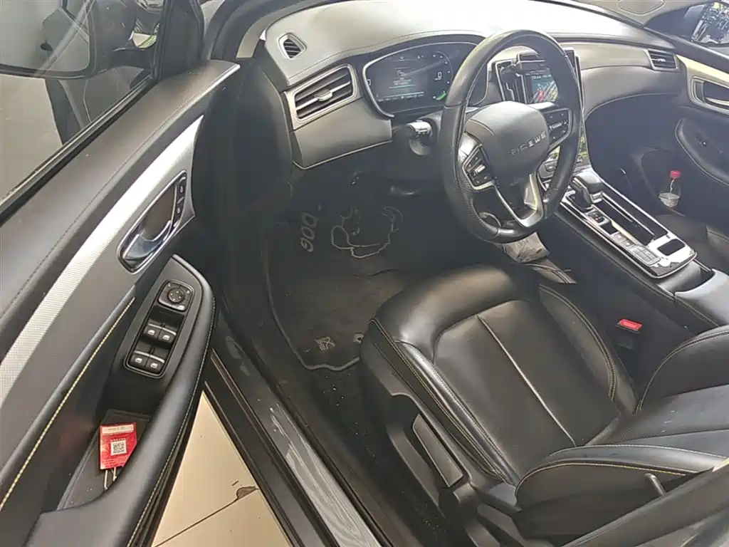 Roewe i6 MAX New Energy 2022 — фото 16