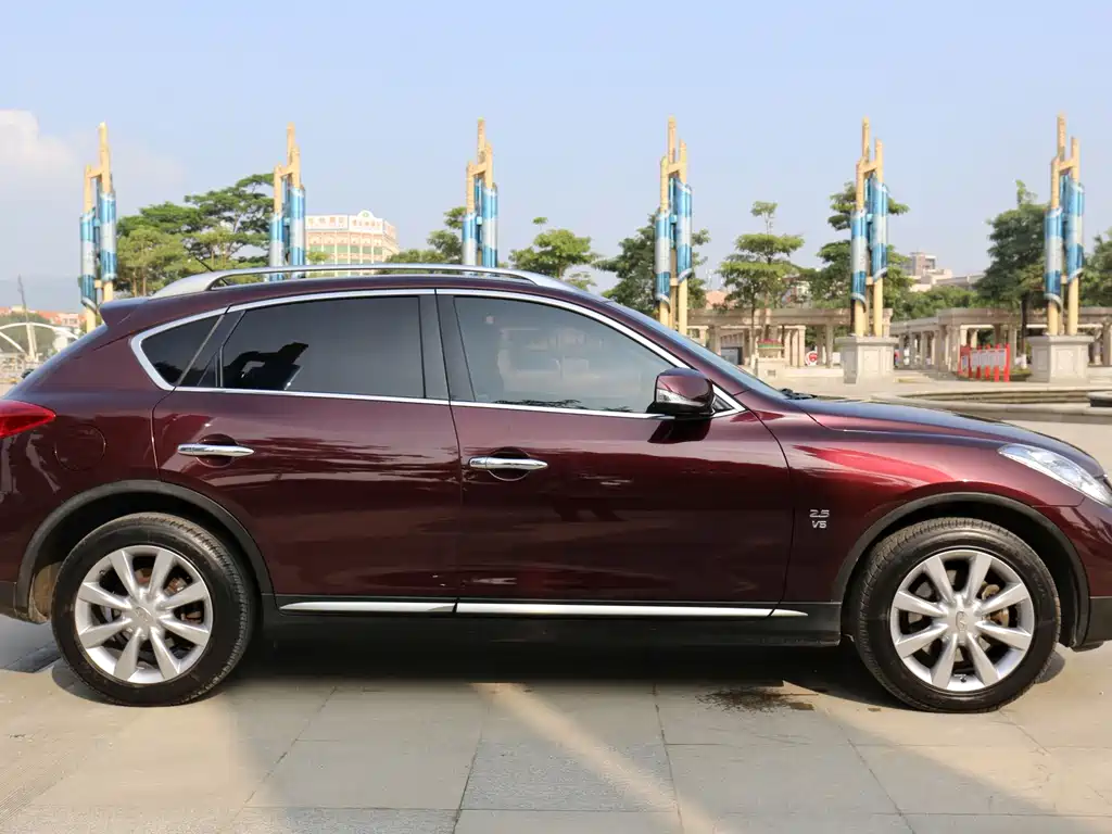 Infiniti QX50 2017 — фото 7