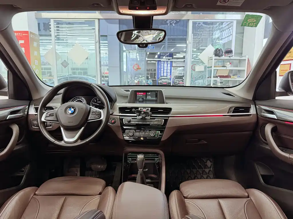 BMW X1 2019 — фото 11
