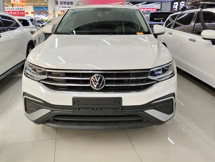 Volkswagen Tiguan L 2022 — фото 2