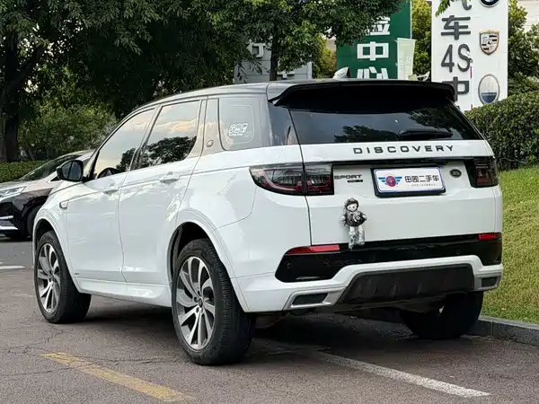 Land Rover Discovery Sport 2021