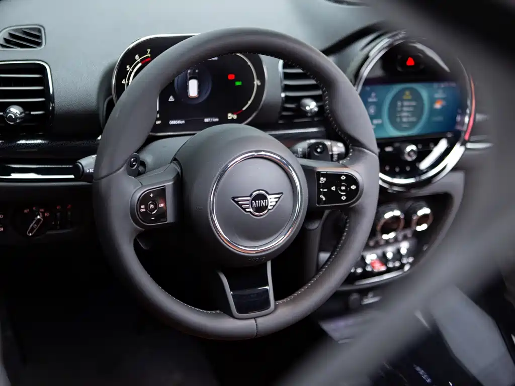 MINI Clubman 2023 — фото 10