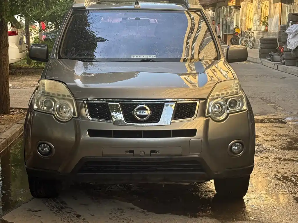 Nissan X-Trail 2012 — фото 2