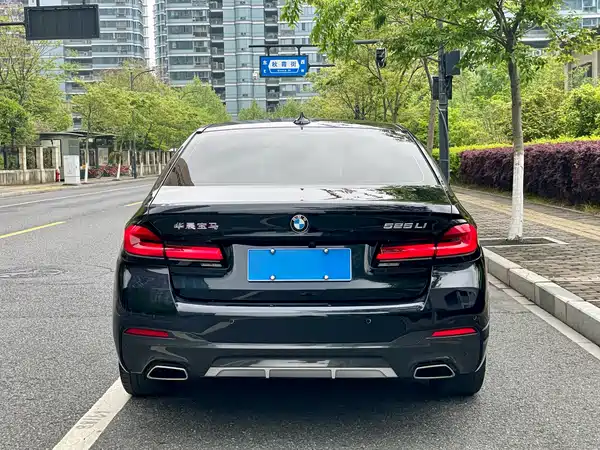 BMW 5 Series 2022